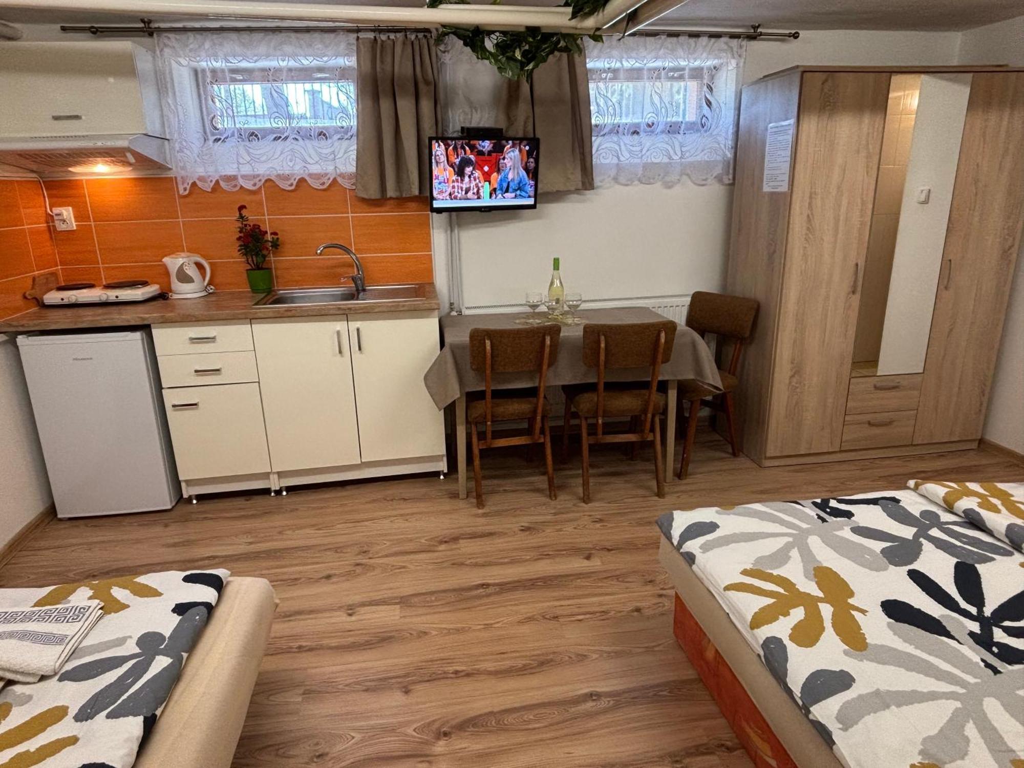 Apartmanovy Dom Grand Štúrovo