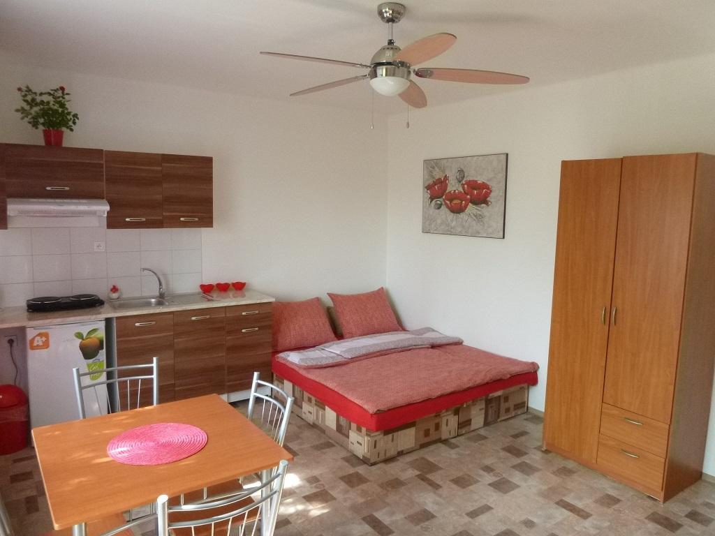 Apartmanovy Dom Grand Homestay szállás Štúrovo